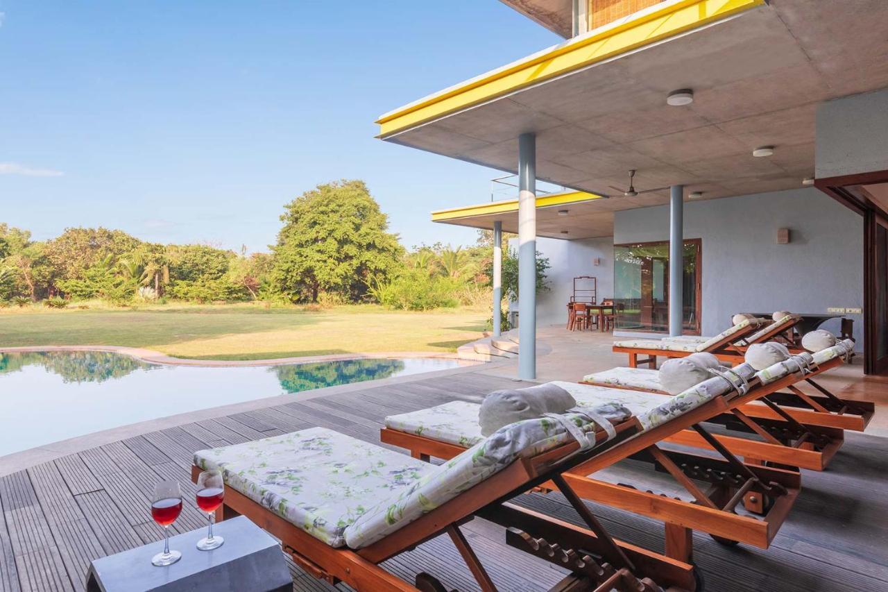 Jay House By Stayvista - Leisure Oasis With Pool, Snooker, Table Tennis & Foosball Fun Alībāg Esterno foto