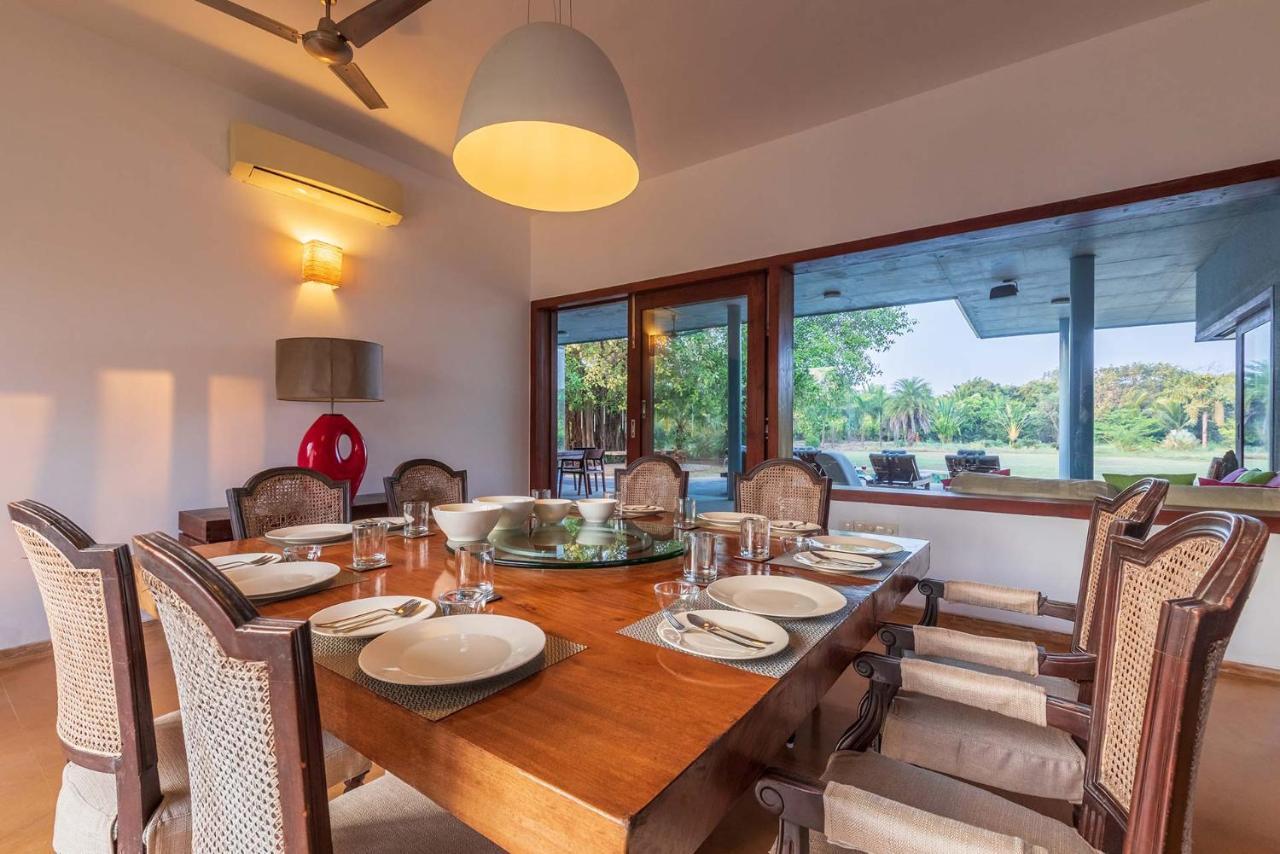Jay House By Stayvista - Leisure Oasis With Pool, Snooker, Table Tennis & Foosball Fun Alībāg Esterno foto