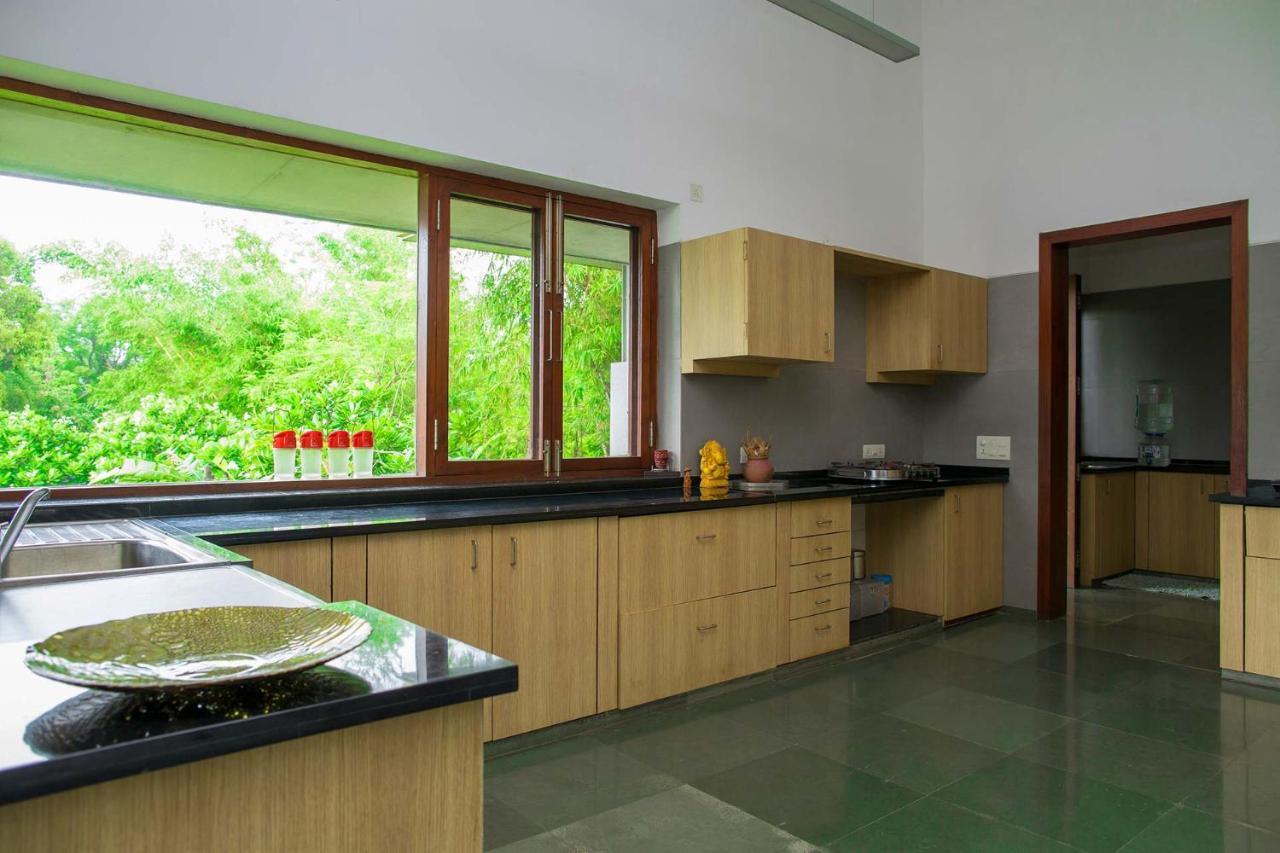 Jay House By Stayvista - Leisure Oasis With Pool, Snooker, Table Tennis & Foosball Fun Alībāg Esterno foto